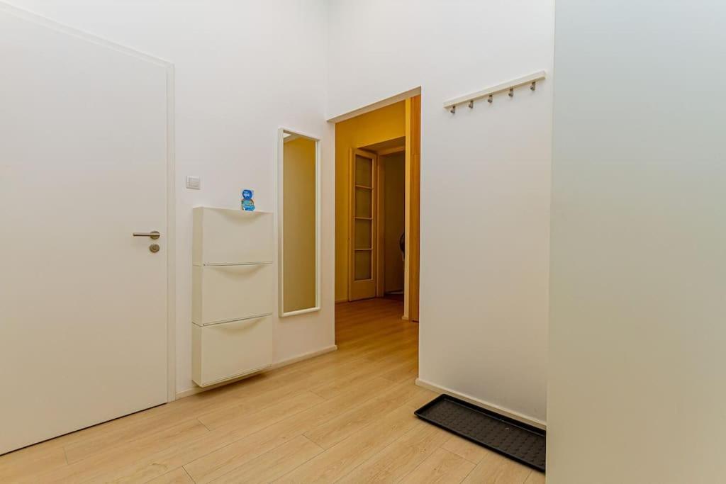 Luminous Design Apartment - W18 Boedapest Buitenkant foto